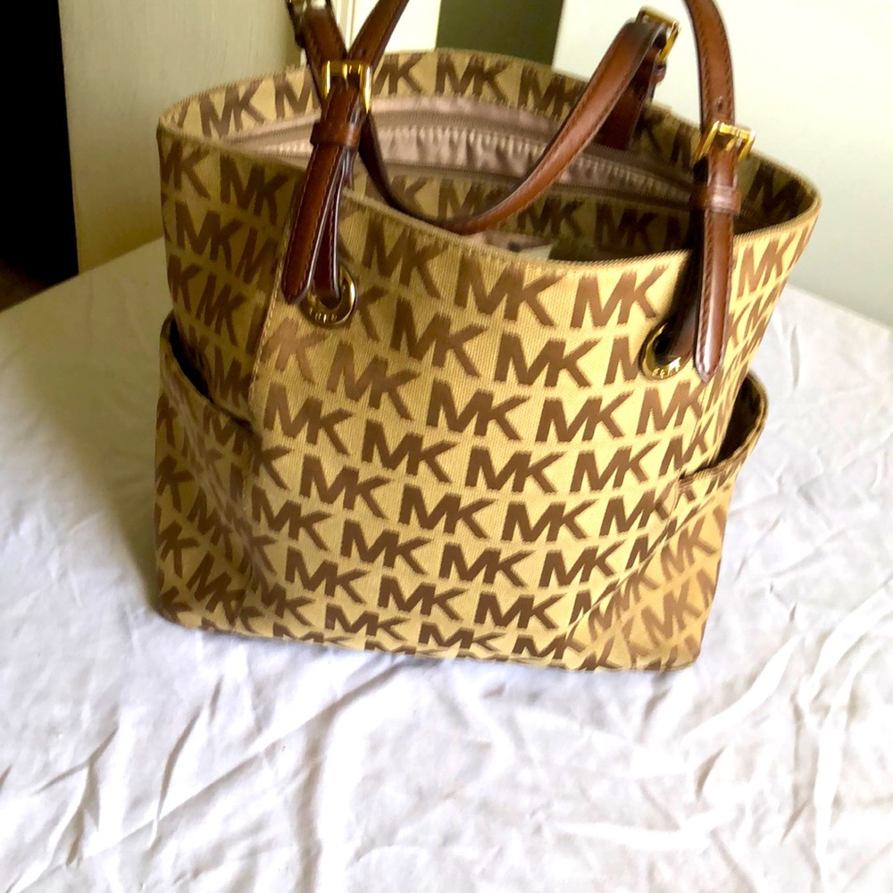 Michael Kors tote bag